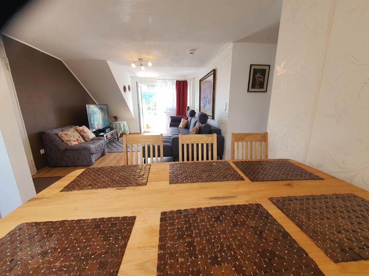 Ferienwohnung Berg View Bad Kissingen Apartment Mit 3 Schlafzimmern מראה חיצוני תמונה